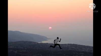 Εν ινσπαρετιοναλ βιντιο