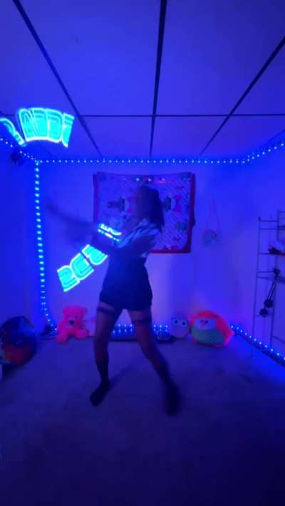 Making me feel weird 🫠😵‍💫.