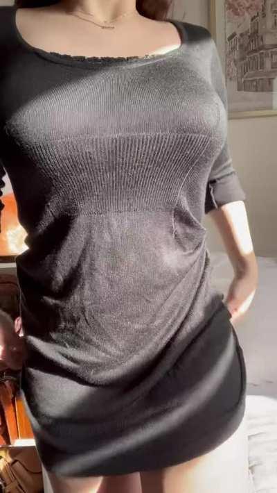 Morning sun on my pussy lips and puffy titties makes my day so much better