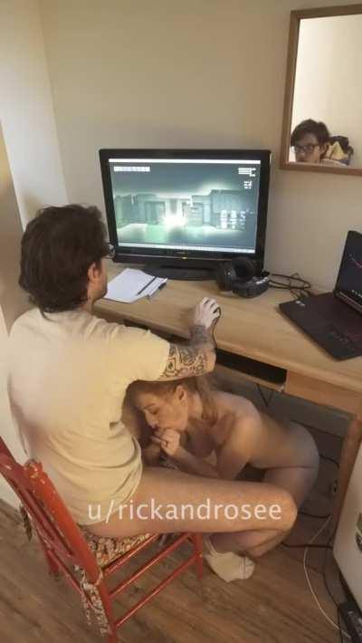 She plays with my cock while I play Noita