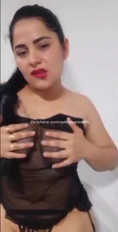 Adriana 🖤