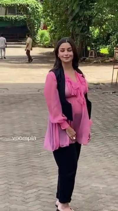 Newest MILF in town 🥵😍