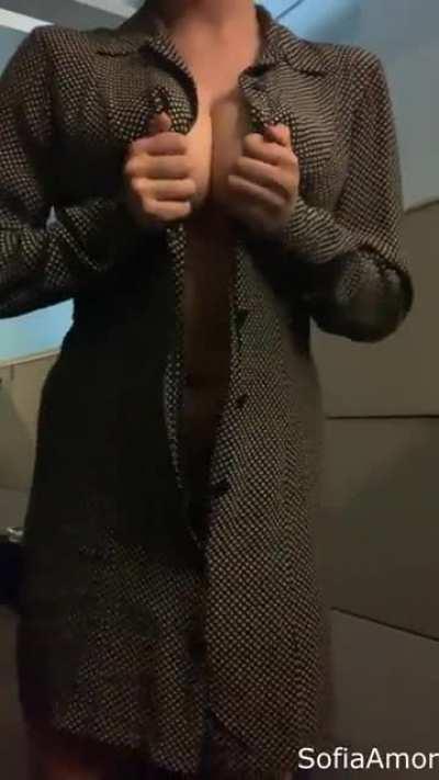 I hide my bustiness at work, but reddit gets to see what's underneath 😇 (OC)