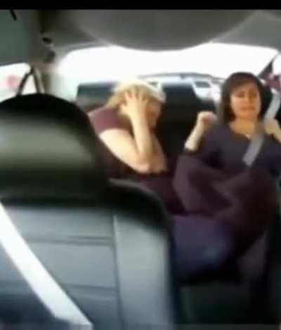 WCGW Not wearing a seatbelt