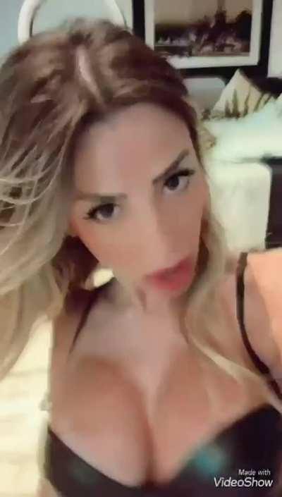 Wish I could be doing a sexy dance for a man after he came home ;)