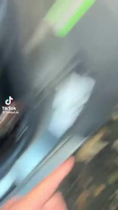 Do you know what going on here ?