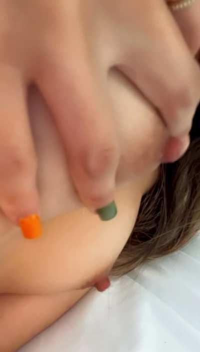 My nipples were made for sweet kisses 💋