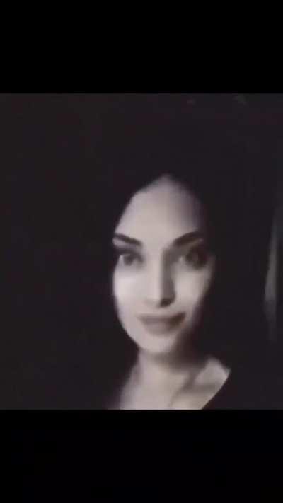 The girl that you met online 