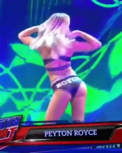 Peyton's Main Event entrance