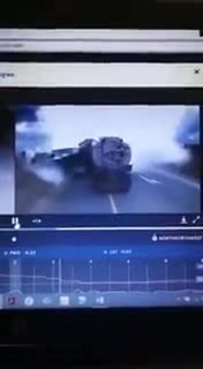 N2, Hluhluwe: Two Trucks Collide and Burst Into Flames