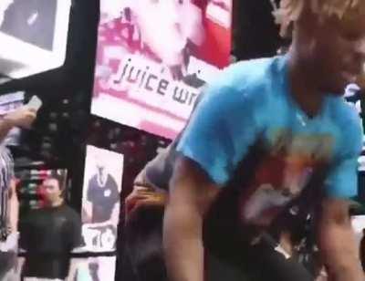 3 year ago today, juice posted on his ig playing basketball and breaking Pete’s ankles