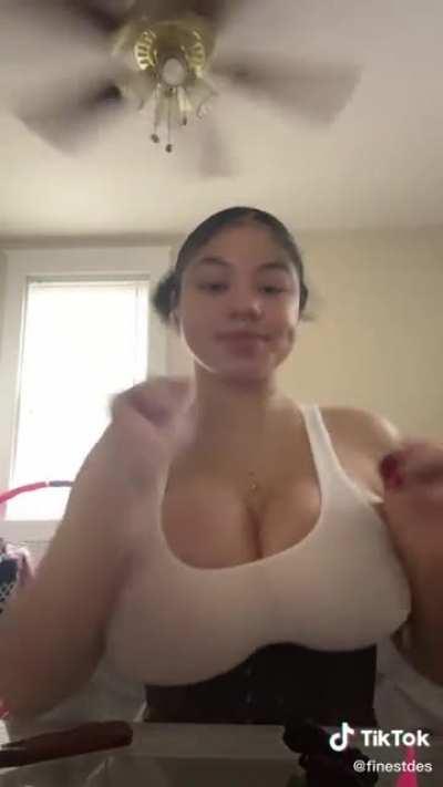 Don’t usually upload tiktoks but this one I had to🥴