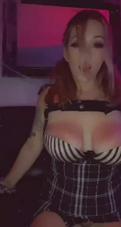 Sooooo close but even with all that jiggle it STILL took me 3 bounces to get them out! 😝