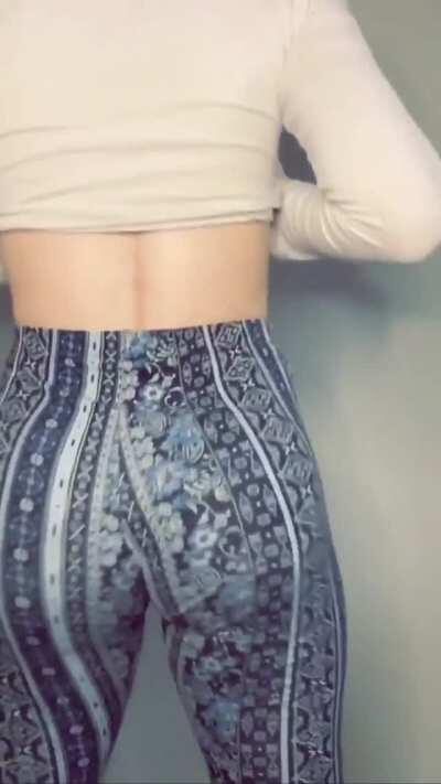 Her ass is amazing 😍