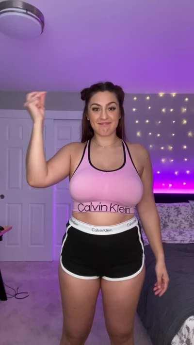 DO YOU LIKE IT ? ( her Free album In Comments )