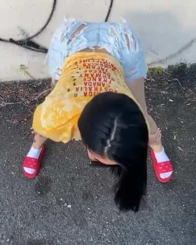 0penelope1 Twerking