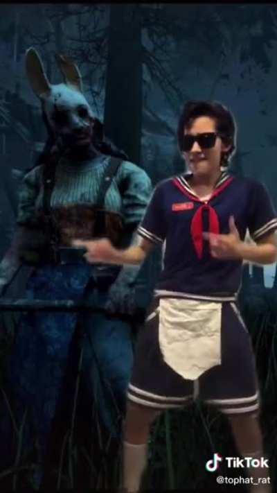 About to buy that Steve costume 👀👀