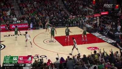 [Highlight] Dame defies all logic as he drills the standing three right past the halfcourt line