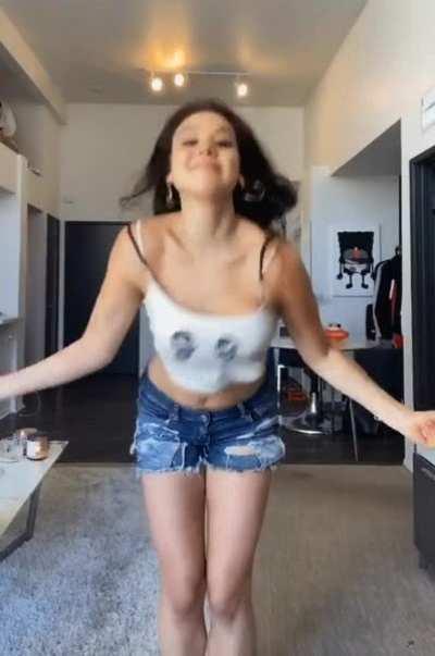 Kira Kosarin