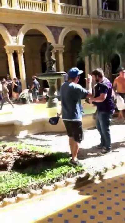 Welcome to the Jungle la Casa Rosada ahora