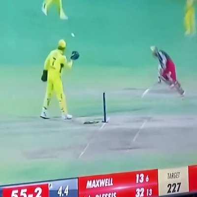 Thala is so slick! Does it so effortlessly..