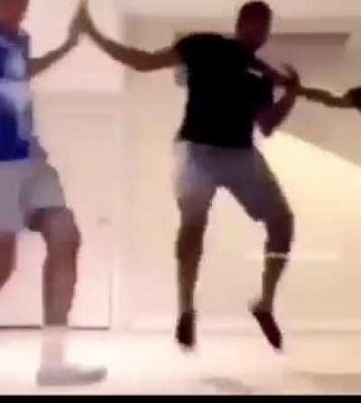 When I see BruceDropEmOff is live.