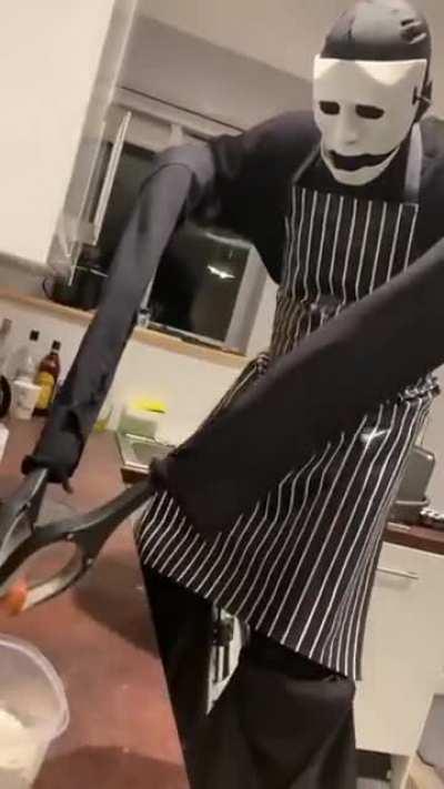 That's some impressive dexterity not gonna lie