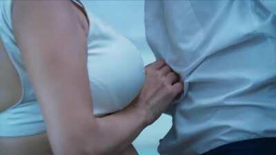 Kenisha awasthu hot scene 🔥🔥