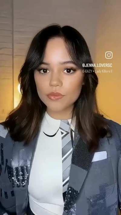 The finest hottest woman on earth 🔥 💜💓