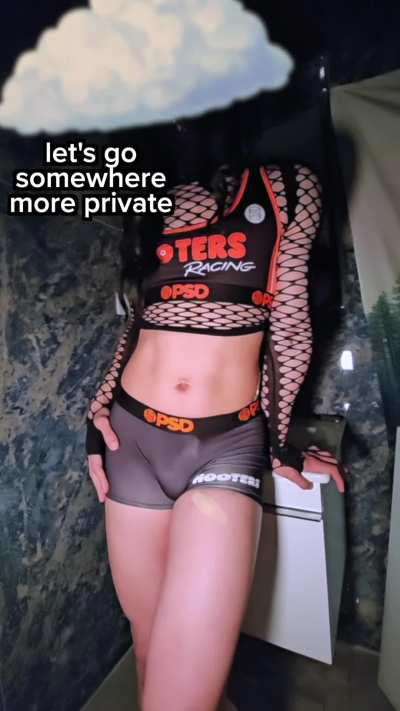 POV you gave me a tip at femboi hooters 🥺🦉