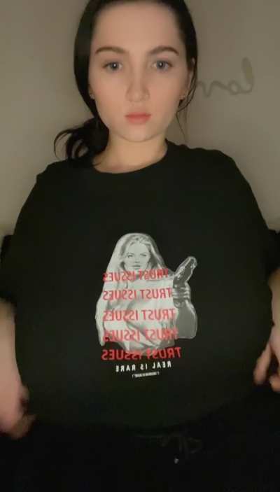 Help undress me? $4 onlyfans & fansly sale 💖 link in comments