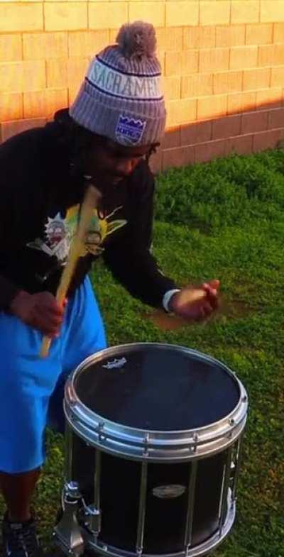 I only thought this was possible in cartoons…