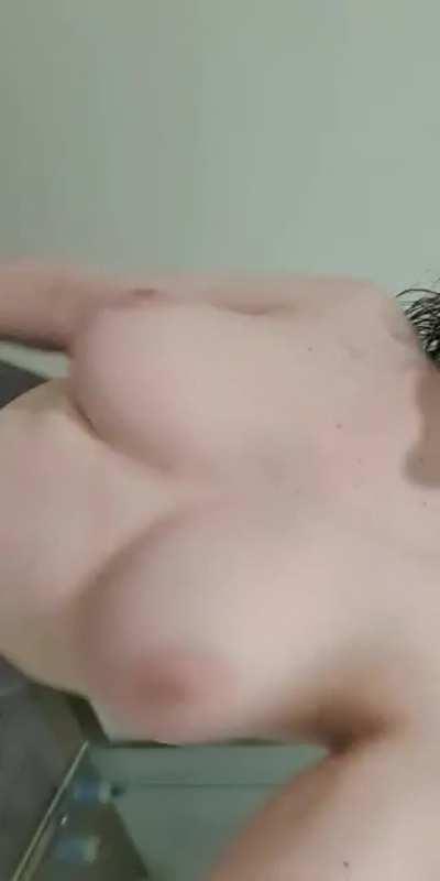 Hope you like my slo-mo bounce!