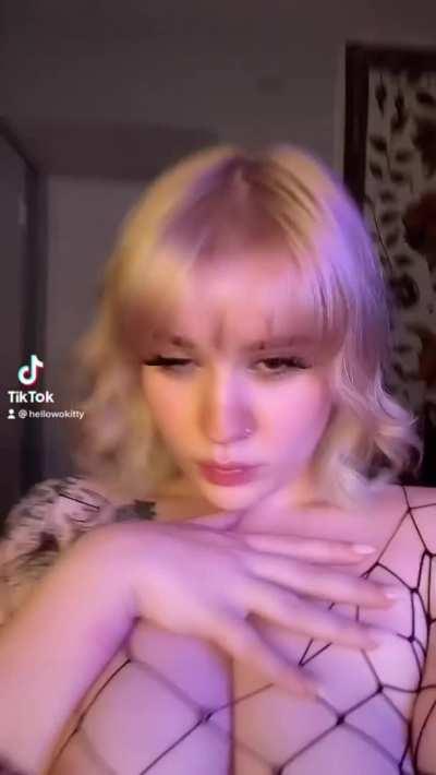 Do you like my fishnets? 😮‍💨