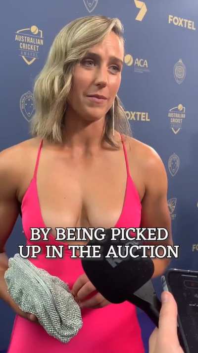 Ellyse Perry, Australian Cricketer and Former Soccer Player at Australian Cricket Awards 2023