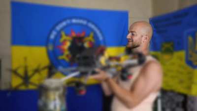 FPV drone from Front Line Kit carrying artillery shell 🤯