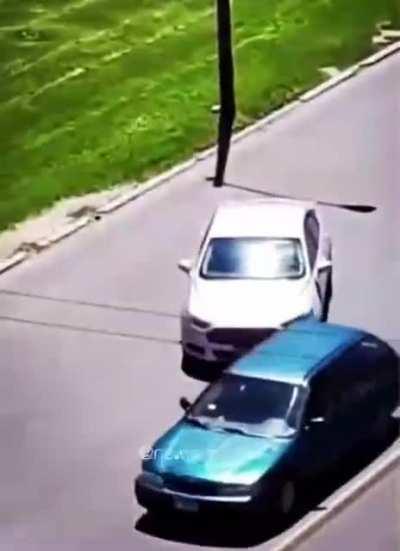 WCGW throwing rocks on random cars