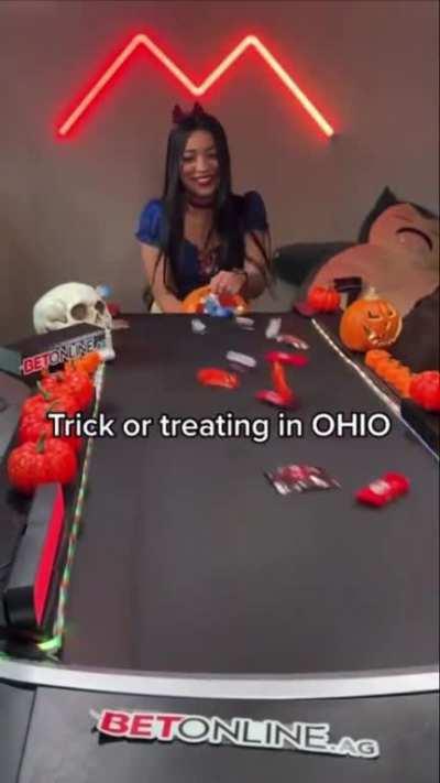 Trick or treating on ohio