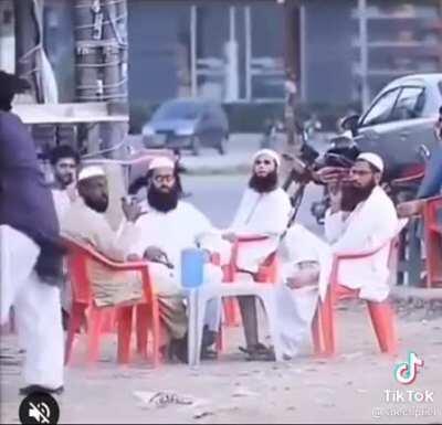 By Allah, she is possessed by an Alb*nian Djinn!