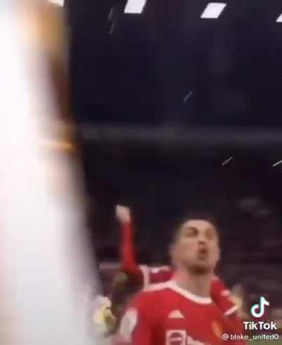 Happy holidays 👍👀