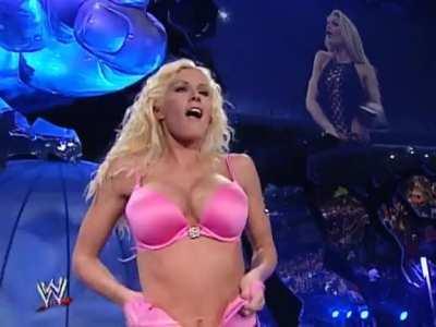 Some old school WWE diva love for Torrie Wilson