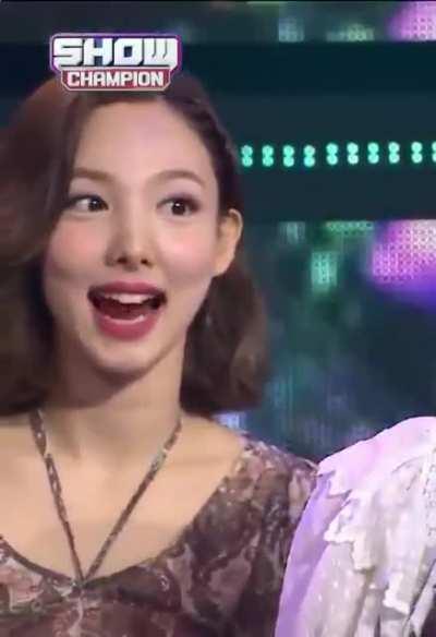 200610 - Nayeon playing with the camera