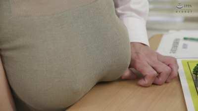 Arisa Hanyu | No-Bra, No Problem