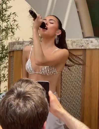 Madison Singing Live In A Bikini Bra 2