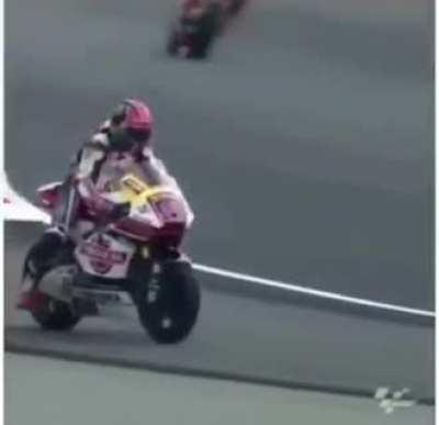 Poor guyð¤£ð¤£ watch till end