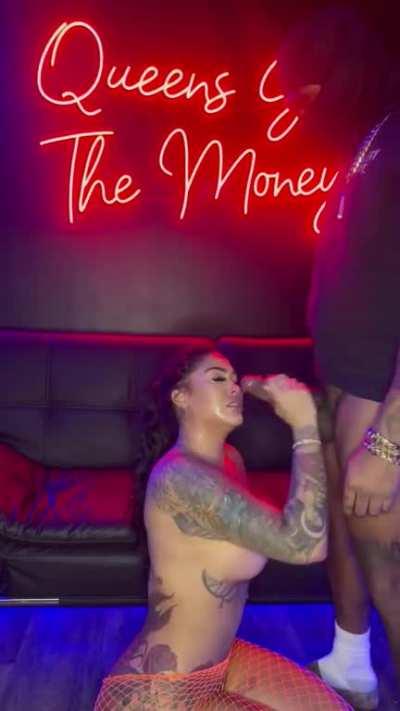 Tattedup holly be wyldin out 😈