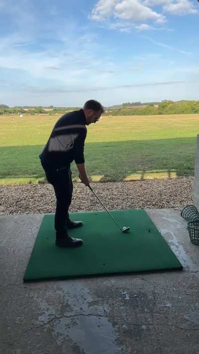 Golfer fails miserably!