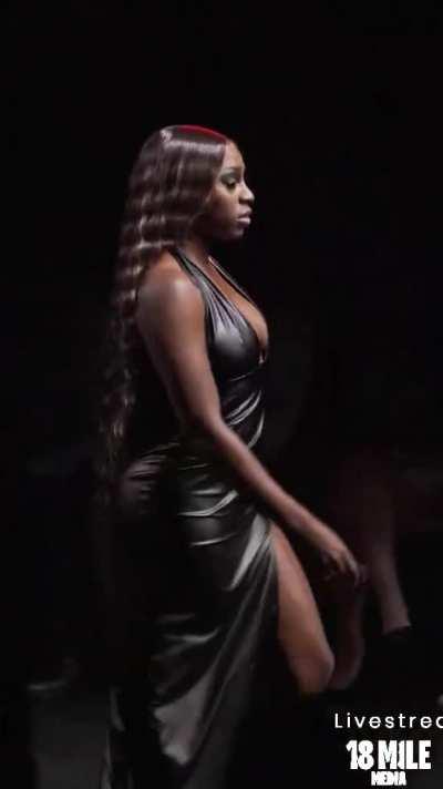 Naomi (LA Fashion Week 2022)