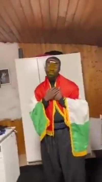 Romanians are kurdish?😱😱😱