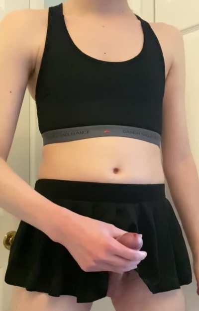 Look what popped out of my skirt when I got home from the gym 🥺